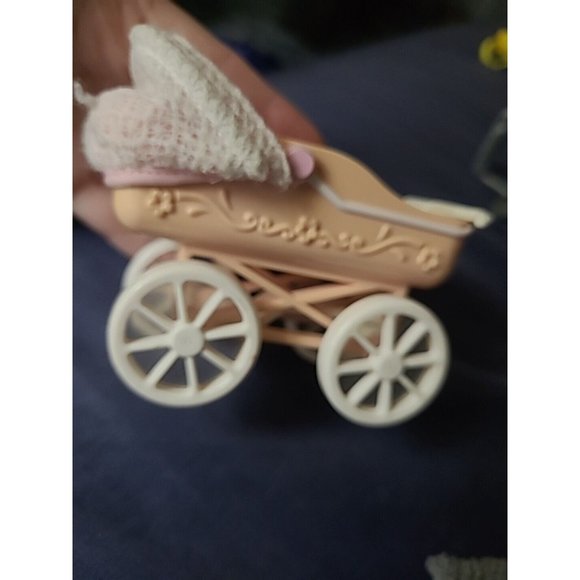 Mattel Carriage Barbie KELLY Tiny Steps Doll Stroller 1998 - Picture 2 of 4